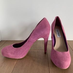 Steve Madden Remmedy platform suede high heel pumps